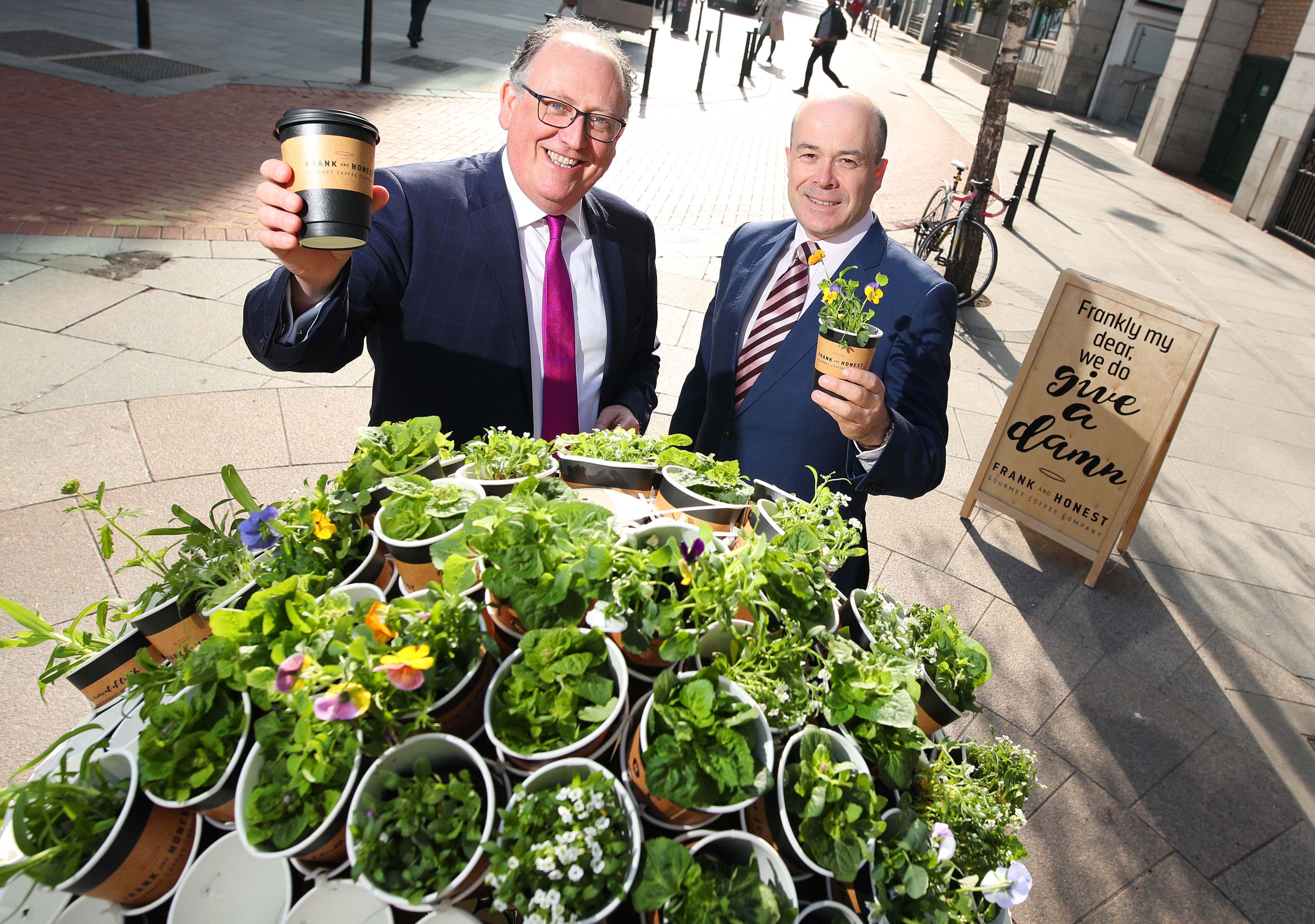 COMPOSTABLE CUPS