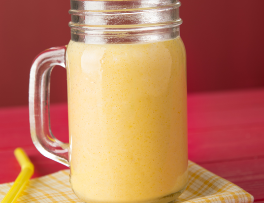 Mango vanilla smoothie